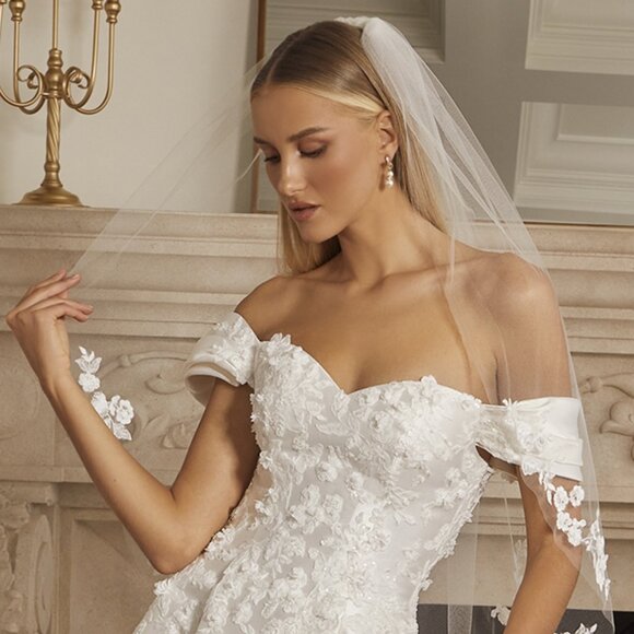 Huntington Veil Fingertip - Picture 1 of 4